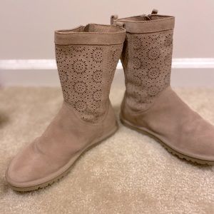 Mid calf perforated unlined UGG boots size 6.5